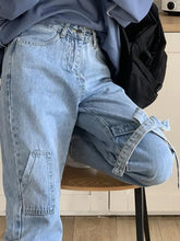 Niedliche lange Jeanshose mit hoher Taille und Schleife